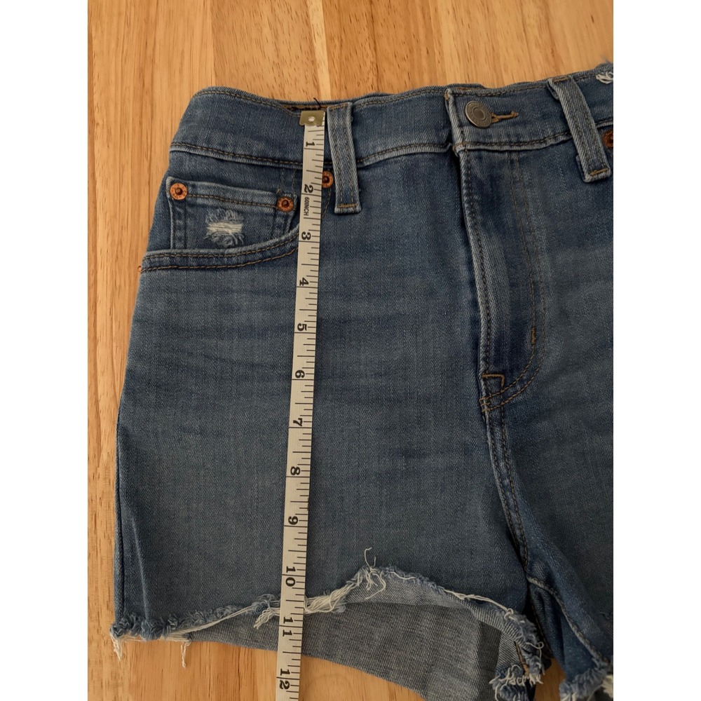 Levi's Denim Shorts Distressed Raw Hem Casual Blue Size 26 - Picture 4 of 6